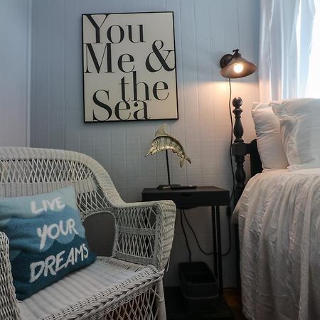 One-Of-A-Kind Beach Home With Lounge Bar Game Room 갤버스턴 외부 사진