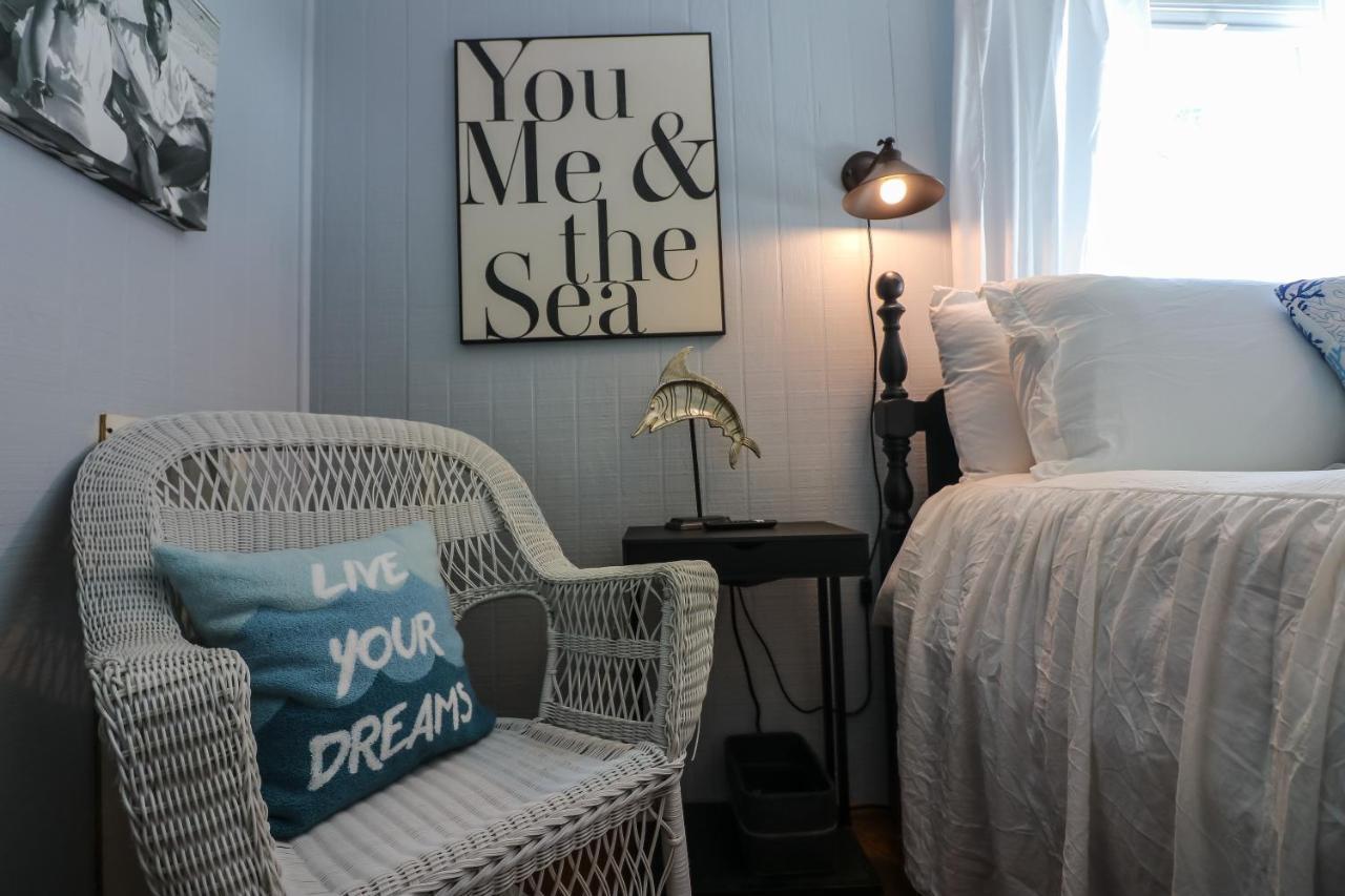 One-Of-A-Kind Beach Home With Lounge Bar Game Room 갤버스턴 외부 사진