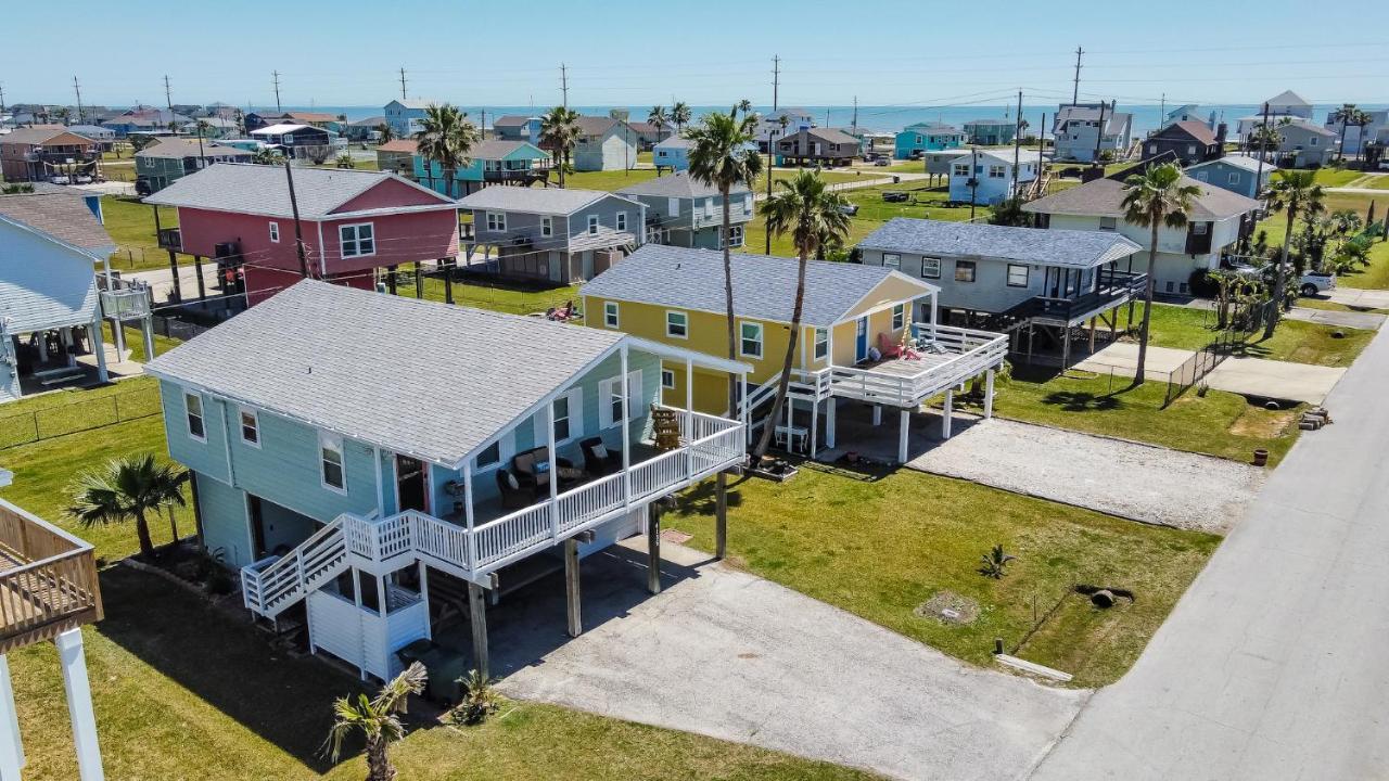 One-Of-A-Kind Beach Home With Lounge Bar Game Room 갤버스턴 외부 사진