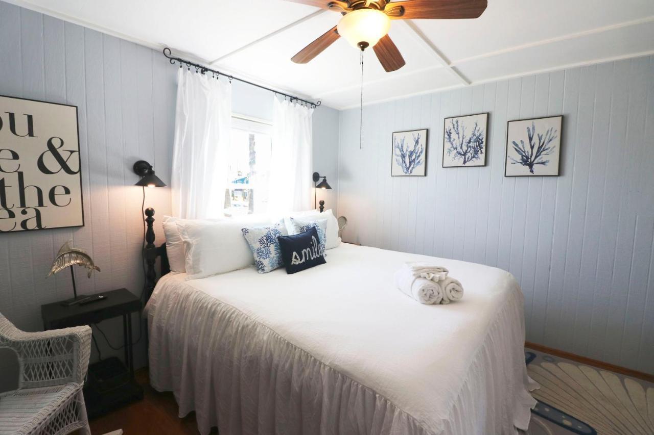 One-Of-A-Kind Beach Home With Lounge Bar Game Room 갤버스턴 외부 사진